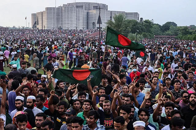 After Sheikh Hasina resigned and left the country in face of the student and people’s agitating, large crowds entered the Jatiya Sangsad building. Students and general people surged around the national parliament building on Monday afternoon.